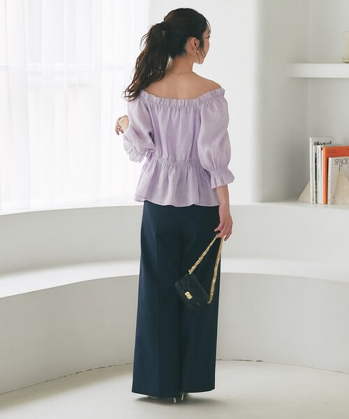 La boutique BonBon(ラブティックボンボン)の「【雨に日にもおすすめ】シャーリングギャザーブラウス(シャツ/ブラウス・レディース・ホワイト/ミント/バイオレット/ネイビー・FREE)」の15枚目の写真