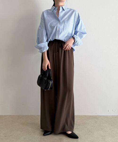 fredy emue(フレディエミュ)の「【4サイズ展開/リピーター続出!】とろみツイルストレートイージーパンツ(その他パンツ・レディース・アイボリー/ブラウン/チャコールグレー/ブラック・36/34/38/39)」の13枚目の写真