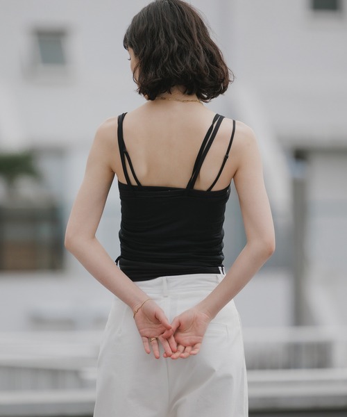 adidas(アディダス)の「adidas/アディダス トレフォイルロゴ ダブルレイヤータンクトップ 2026年春夏(タンクトップ・レディース・ブラック・S/M/L)」の12枚目の写真