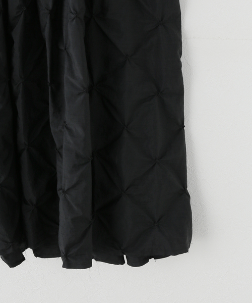 plage(プラージュ)の「《一部店舗・WEB限定》TANC TOKYO / タンクトウキョウ EMBROIDERY OVER スカート(スカート・レディース・ブラック・FREE)」の4枚目の写真