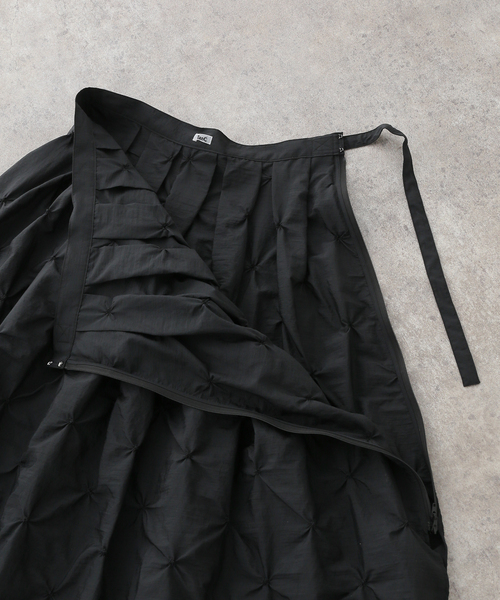 plage(プラージュ)の「《一部店舗・WEB限定》TANC TOKYO / タンクトウキョウ EMBROIDERY OVER スカート(スカート・レディース・ブラック・FREE)」の6枚目の写真