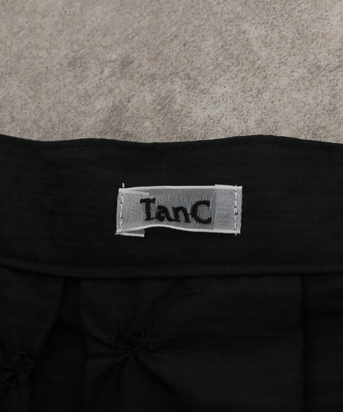 plage(プラージュ)の「《一部店舗・WEB限定》TANC TOKYO / タンクトウキョウ EMBROIDERY OVER スカート(スカート・レディース・ブラック・FREE)」の10枚目の写真