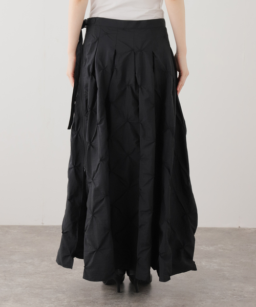 plage(プラージュ)の「《一部店舗・WEB限定》TANC TOKYO / タンクトウキョウ EMBROIDERY OVER スカート(スカート・レディース・ブラック・FREE)」の15枚目の写真