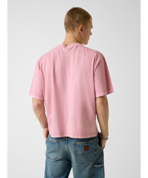 GUESS JEANS(ゲスジーンズ)の「GUESS JEANS BOXY Tee Tシャツ ロゴTシャツ(Tシャツ/カットソー・メンズ・ブラック/グリーン/ピンク・LARGE/MEDIUM/XX-LARGE/X-LARGE/SMALL)」の8枚目の写真