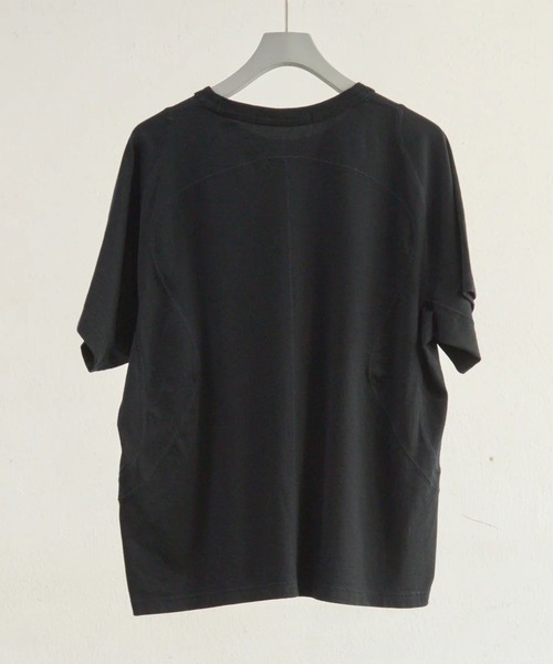 NVRFRGT（ネヴァーフォーゲット）の「【NVRFRGT】PANELLED HALF SLEEVE T-SHIRT（Tシャツ/カットソー・メンズ・ホワイト/ブラック/チャコールグレー・2/3）」の9枚目の写真