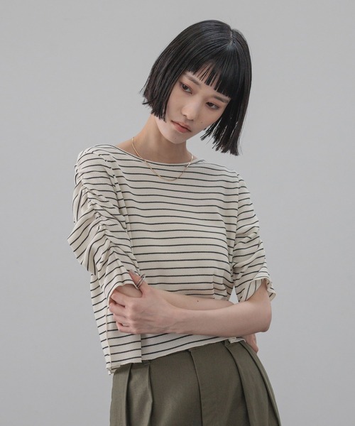 LOWRYS FARM（ローリーズファーム）の「ショルダーパフカーディガン５Ｓ 665444（Tシャツ/カットソー・レディース・ホワイト×ブラック/アイボリー/ブラック/レッド・FREE）」の20枚目の写真