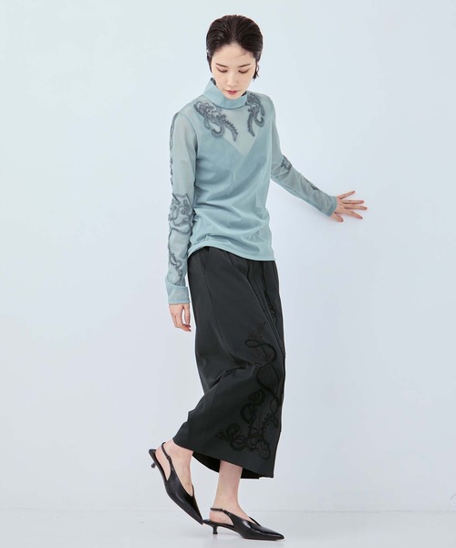 MURRAL（ミューラル）の「【MURRAL/ミューラル】別注Moon road embroidered sheer top/ムーンロードエンブロイダリーシアートップ（シャツ/ブラウス・レディース・ブルー/ネイビー・2）」の4枚目の写真