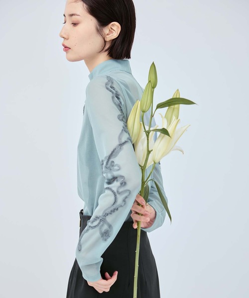 MURRAL（ミューラル）の「【MURRAL/ミューラル】別注Moon road embroidered sheer top/ムーンロードエンブロイダリーシアートップ（シャツ/ブラウス・レディース・ブルー/ネイビー・2）」の8枚目の写真