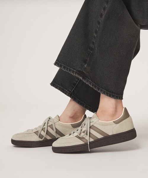 adidas Originals(アディダスオリジナルス)の「【別注】<adidas Originals>HANDBALL SPEZIAL スニーカー 22.5-25cm(スニーカー・レディース・ベージュ・22.5cm/23cm/23.5cm/24cm/24.5cm/25cm)」の13枚目の写真