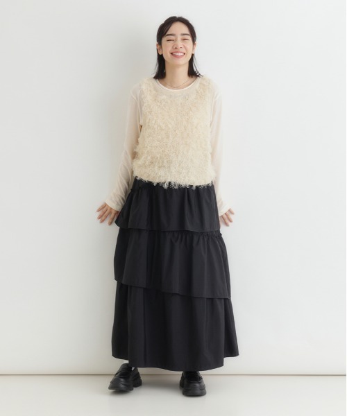 Right-on(ライトオン)の「【HONEYSUCKLE ROSE】2WAYフリンジベスト (ジレ / ビスチェ / ショート丈 / 重ね着 / リボン / シャギー)(ベスト・レディース・ブラック/ダークグレー/キナリ・M/L)」の10枚目の写真