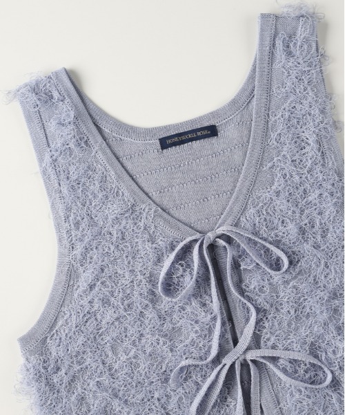 Right-on(ライトオン)の「【HONEYSUCKLE ROSE】2WAYフリンジベスト (ジレ / ビスチェ / ショート丈 / 重ね着 / リボン / シャギー)(ベスト・レディース・ブラック/ダークグレー/キナリ・M/L)」の17枚目の写真