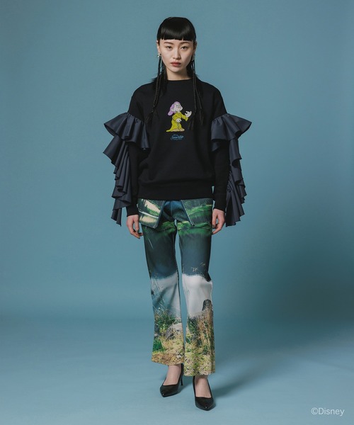 NON TOKYO(ノントーキョー)の「Disney 『Snow White』 NON TOKYO FRILL SLEEVE PULLOVER SWEAT(スウェット・レディース・グレー/ブラック・FREE)」の3枚目の写真