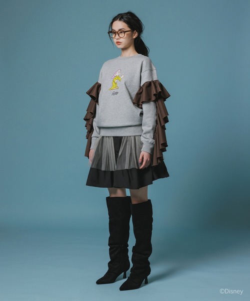 NON TOKYO(ノントーキョー)の「Disney 『Snow White』 NON TOKYO FRILL SLEEVE PULLOVER SWEAT(スウェット・レディース・グレー/ブラック・FREE)」の6枚目の写真