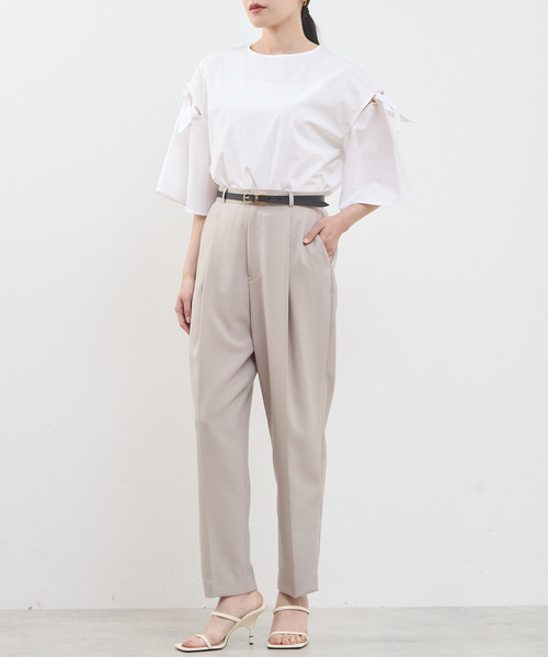 Tiara(ティアラ)の「ペグトップパンツ(その他パンツ・レディース・ブラック/ブラウン/グレイッシュベージュ・3/4/2)」の4枚目の写真