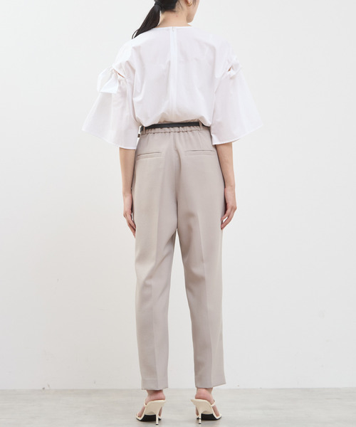 Tiara(ティアラ)の「ペグトップパンツ(その他パンツ・レディース・ブラック/ブラウン/グレイッシュベージュ・3/4/2)」の7枚目の写真