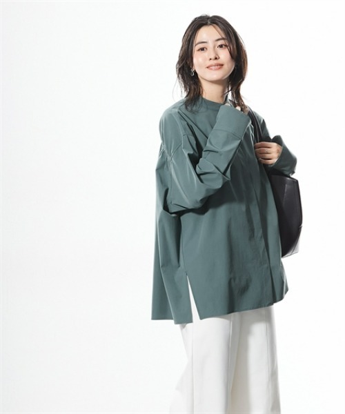 7days Life Styling(セブンデイズライフスタイリング)の「【接触冷感/UVカット/撥水】ストレッチバンドカラーギャザーシャツ(シャツ/ブラウス・レディース・グリーン系/ブラック・3L/LL/L/M)」の3枚目の写真