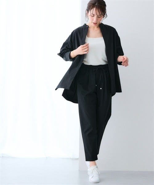 7days Life Styling(セブンデイズライフスタイリング)の「【接触冷感/UVカット/撥水】ストレッチバンドカラーギャザーシャツ(シャツ/ブラウス・レディース・グリーン系/ブラック・3L/LL/L/M)」の8枚目の写真