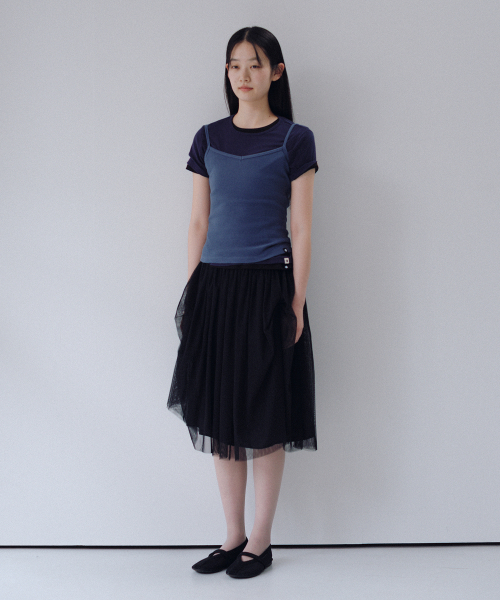 OHESHIO(オヘシオ)の「BASIC RIBBED V-NECK SLEEVELESS, BLUE(Tシャツ/カットソー・レディース・その他・FREE)」の3枚目の写真
