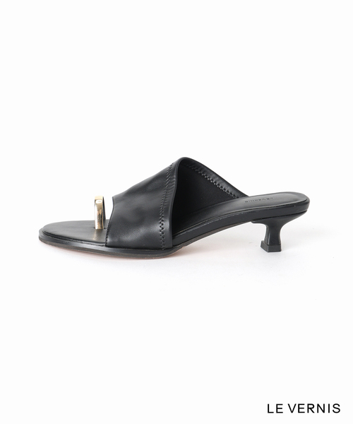 LE VERNIS(ル・ベルニ)の「LE VERNIS/ル・ベルニ Toe ring sandals(サンダル・レディース・ブラック・24.5cm/24cm/23.5cm/23cm)」の17枚目の写真