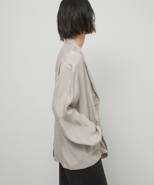 LA PEAU DE GEM（ラポドゥジェム）の「【LA PEAU DE GEM】2way drape jacket/2wayドレープジャケット（テーラードジャケット・レディース・ベージュ/ブラック・FREE）」の20枚目の写真
