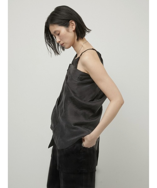 LA PEAU DE GEM（ラポドゥジェム）の「【LA PEAU DE GEM】2way drape jacket/2wayドレープジャケット（テーラードジャケット・レディース・ベージュ/ブラック・FREE）」の10枚目の写真