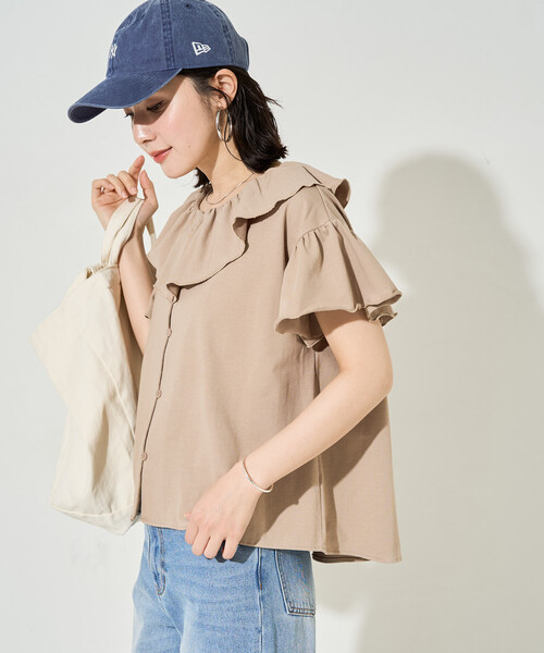 FREAK'S STORE(フリークスストア)の「限定展開 <接触冷感>フリルカラー 袖フレア ボタン トップス(Tシャツ/カットソー・レディース・ネイビー/ベージュ/ブラック/ブルー/オフホワイト・フリ-)」の3枚目の写真