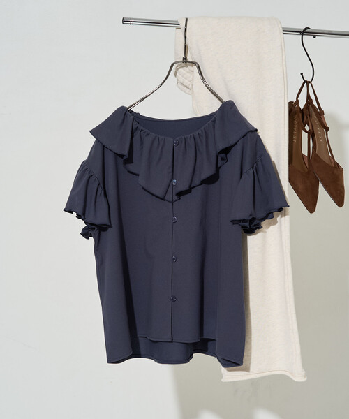 トップス smrXS 限定展開 <接触冷感>フリルカラー 袖フレア ボタン トップス（Tシャツ