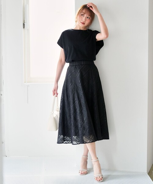 ANY SIS(エニィスィス)の「【シルクタッチさら魅せTシャツ】後ろコクーン プルオーバー(Tシャツ/カットソー・レディース・ダークブラウン系/ライラック系/ブラック系/アイボリー系2/ダークグリーン系/ベージュ系2/オレンジ系/アイボリー系・MEDIUM)」の20枚目の写真