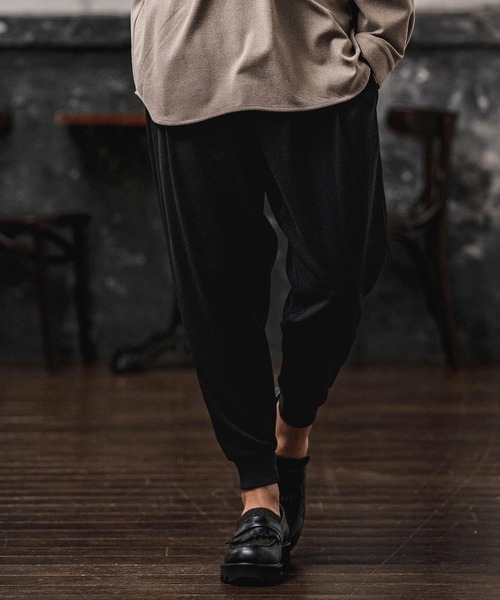 CAMBIO(カンビオ)の「mp15106-Brushed Tuck Slub Jogger Pants ジョガーパンツ(A71326cmb)(その他パンツ・メンズ・ベージュ/ブラック/チャコール/ブラウン・L/M/S)」の6枚目の写真