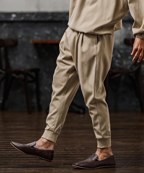 CAMBIO(カンビオ)の「mp15106-Brushed Tuck Slub Jogger Pants ジョガーパンツ(A71326cmb)(その他パンツ・メンズ・ベージュ/ブラック/チャコール/ブラウン・L/M/S)」の15枚目の写真