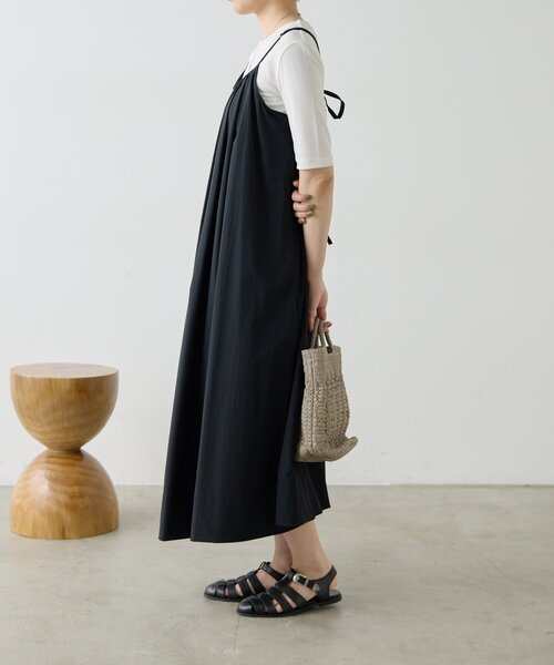 ear PAPILLONNER（イアパピヨネ）の「キャミワンピース【SUM1 STYLE】（ワンピース・レディース・ブラック・FREE）」の3枚目の写真