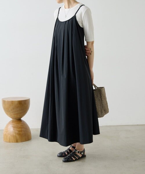 ear PAPILLONNER（イアパピヨネ）の「キャミワンピース【SUM1 STYLE】（ワンピース・レディース・ブラック・FREE）」の4枚目の写真