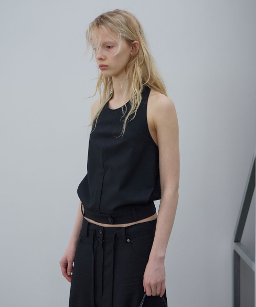 LCDC TM（エルシーディーシーティーエム）の「BLACK TAILORED HALTER (BLACK)（その他トップス・レディース・その他・SMALL/MEDIUM）」の6枚目の写真