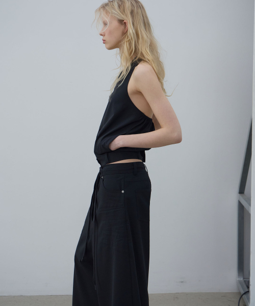 LCDC TM（エルシーディーシーティーエム）の「BLACK TAILORED HALTER (BLACK)（その他トップス・レディース・その他・SMALL/MEDIUM）」の7枚目の写真