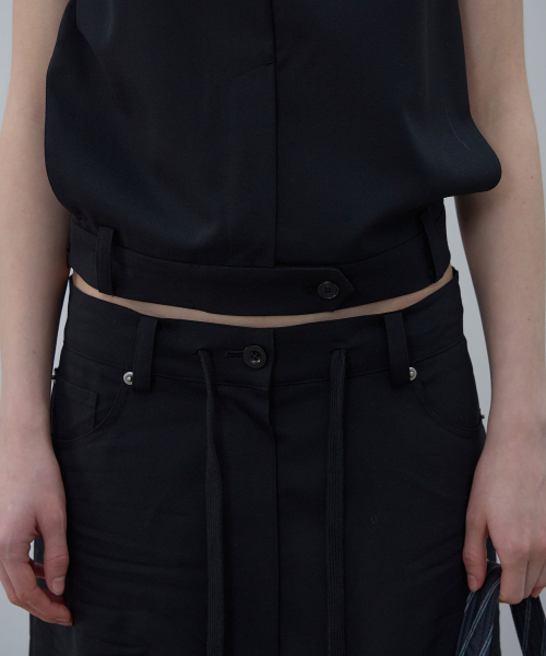 LCDC TM（エルシーディーシーティーエム）の「BLACK TAILORED HALTER (BLACK)（その他トップス・レディース・その他・SMALL/MEDIUM）」の9枚目の写真