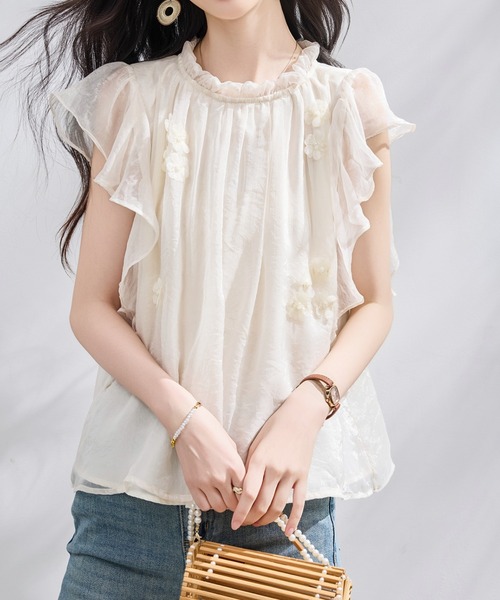 AMAJI（アマジ）の「フリル スタンドカラー ボウタイ シフォンブラウス（シャツ/ブラウス・レディース・ベージュ・SMALL/MEDIUM/LARGE/X-LARGE）」の3枚目の写真