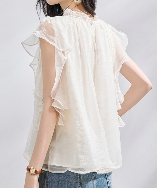 AMAJI（アマジ）の「フリル スタンドカラー ボウタイ シフォンブラウス（シャツ/ブラウス・レディース・ベージュ・SMALL/MEDIUM/LARGE/X-LARGE）」の4枚目の写真
