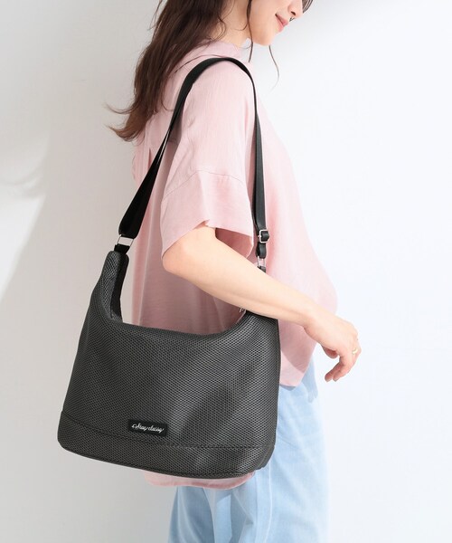 SHOO・LA・RUE(シューラルー)の「メッシュショルダーバッグ(ショルダーバッグ・レディース・ダークグレー/ブラック/ライトグレー・00)」の11枚目の写真