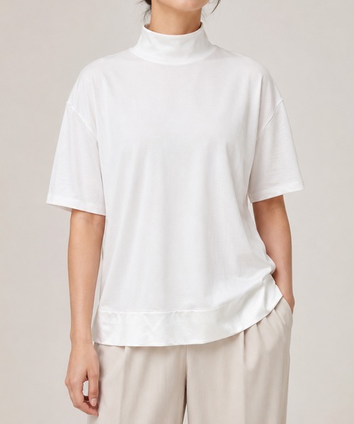 by LEGNA(バイレグナ)の「ハイネックゆるっとTシャツ(Tシャツ/カットソー・レディース・ホワイト/モカ/ブラック・LARGE/MEDIUM/SMALL)」の4枚目の写真
