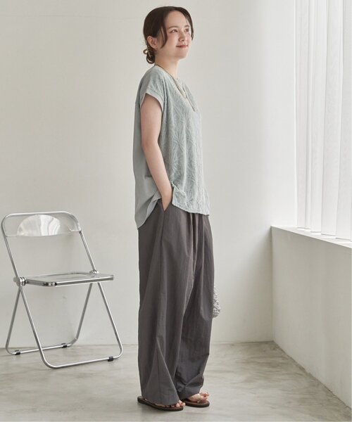 LBC(エルビーシー)の「【プチプラ★1990円】フロントレース切り替えプルオーバー(Tシャツ/カットソー・レディース・オフホワイト/ミント/ネイビー/グレイッシュベージュ・L/M)」の15枚目の写真