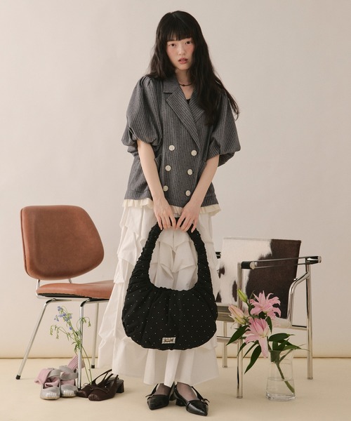 loin nuit(ロワンニュイ)の「many gather hand bag / メニーギャザーハンドバッグ(ハンドバッグ・レディース・ホワイト/ブラック/ボルドー・FREE)」の9枚目の写真