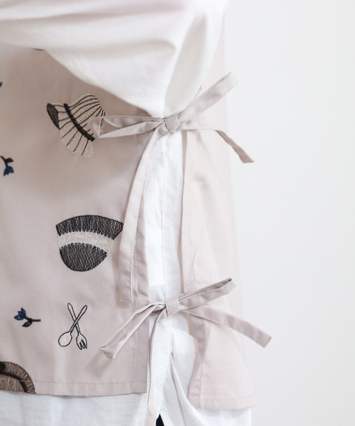 Emago(イマゴ)の「EMAGO いろんな帽子刺繍ベスト(ベスト・レディース・ベージュ/ネイビー・FREE)」の21枚目の写真