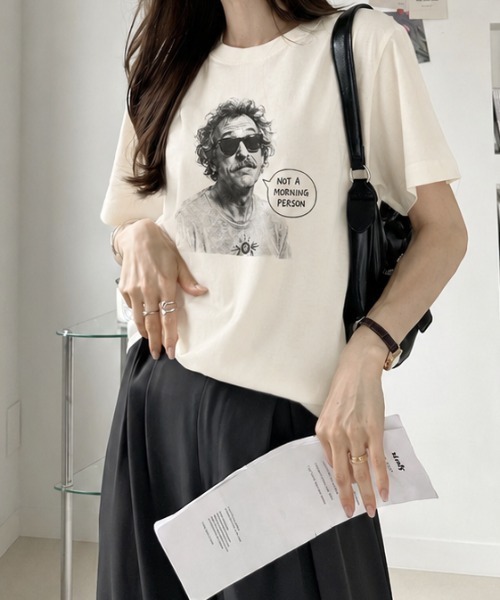 sowme.(ソウミー)の「こなれ感たっぷり◎フォトプリント メッセージロゴ ベーシック Tシャツ(Tシャツ/カットソー・レディース・オートミール/ホワイト系その他・SMALL/MEDIUM/LARGE)」の5枚目の写真