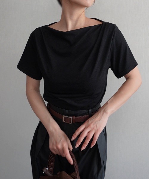 Rashik(ラシク)の「【Rashik】ボートネックトップス カットソー 半袖 トップス Tシャツ ドレープ 3way オフショル(Tシャツ/カットソー・レディース・ブラック/ホワイト・FREE)」の19枚目の写真