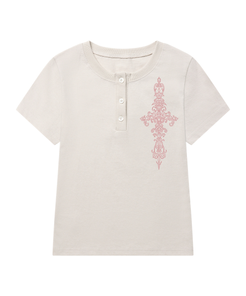 GRAVER（グレーバー）の「[ユニセックス]SIMCROSS ヘンリーネック半袖Tシャツ_2カラー（Tシャツ/カットソー・レディース・ベージュ/チャコール・M/L）」の13枚目の写真