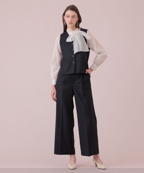 ANAYI(アナイ)の「ウールツイルタックパンツ〈セットアップ対応商品〉(その他パンツ・レディース・チャコールグレー/ネイビー・38/36)」の4枚目の写真