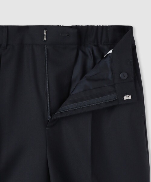 ANAYI(アナイ)の「ウールツイルタックパンツ〈セットアップ対応商品〉(その他パンツ・レディース・チャコールグレー/ネイビー・38/36)」の11枚目の写真