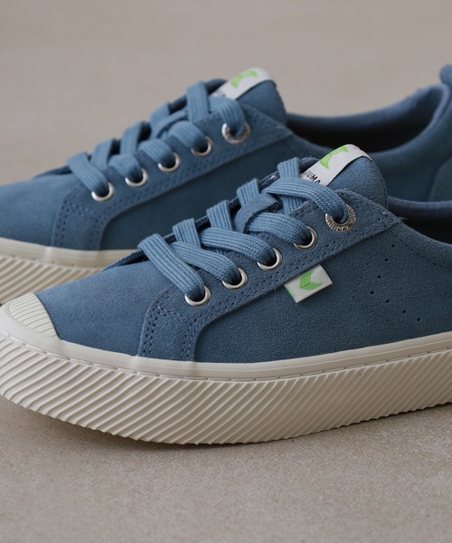 CARIUMA（カリウマ）の「OCA Low Suede Sneaker スウェード スニーカー（スニーカー・メンズ・ブルー/ライトグレー・US-7/US-7h/US-6/US8/US-8/US8.5/US-6h/US-9）」の6枚目の写真