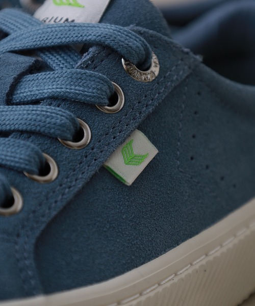 CARIUMA（カリウマ）の「OCA Low Suede Sneaker スウェード スニーカー（スニーカー・メンズ・ブルー/ライトグレー・US-7/US-7h/US-6/US8/US-8/US8.5/US-6h/US-9）」の8枚目の写真