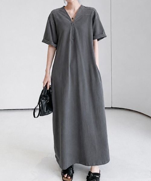 LETee(レティー)の「ゆったりシルエットで体型カバーも叶う。大人のリラックス半袖ワンピース(ワンピース・レディース・カーキ/グレー/ブラック・FREE)」の3枚目の写真
